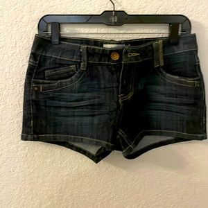 New Women shorts size 5